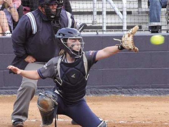 Lady Chargers double up Veterans Memorial, 4-2