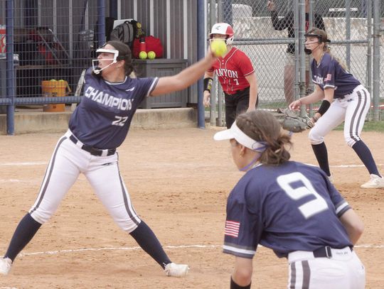 Lady Chargers split last two softball games