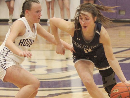 Lady Greyhounds clinch playoff spot with win over Champion