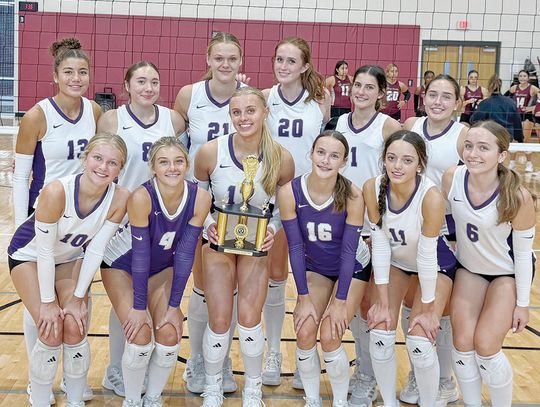 Lady Greyhounds finish third at SAISD volleyball tourney