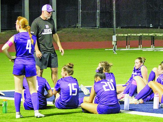 Lady Greyhounds miss out on playoff spot by one goal, boys close out regular season