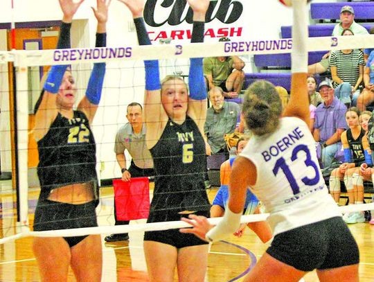Lady Greyhounds play at Smithson Valley