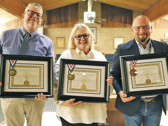 Masons bestow Lamar Awards on school trio