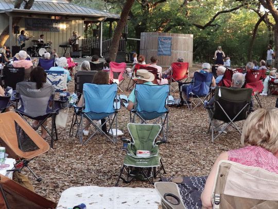 Moondance audience enjoys Andy Davis Band