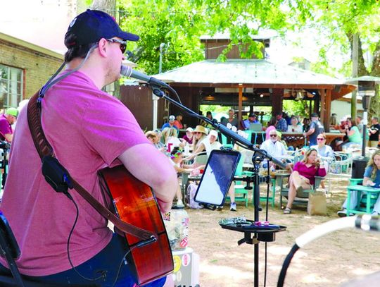 ‘Music on The Mile’ free exposure for musical acts