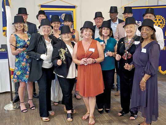 New leadership team installed by Fair Oaks Ranch Rotarians