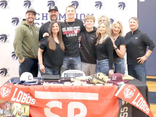 Ott signs with Sul Ross State University