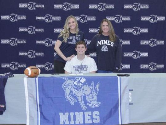 Pike to play football at Colorado School of Mines