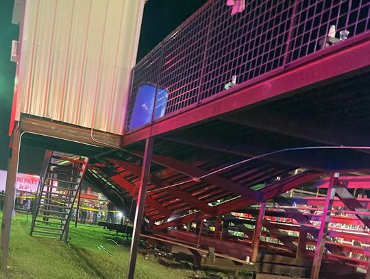 Portion of stands collapse at Kendall County Fair rodeo Saturday night