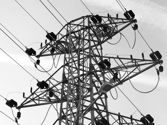 Power grid holds up during wintry blast
