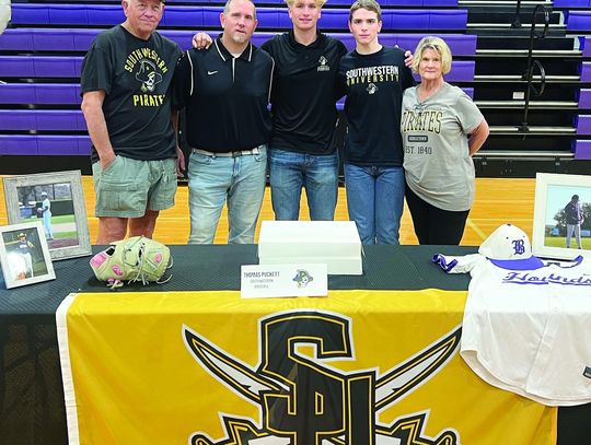 Puckett signs with Southwestern University