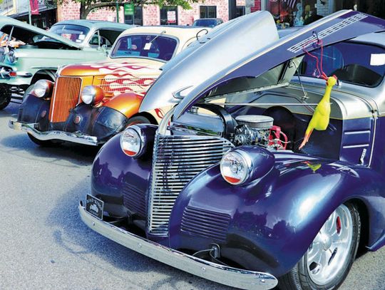 HOT ROD DELIGHT: Rod Run bringing hundreds of cars to Plaza, Main Oct. 10-12