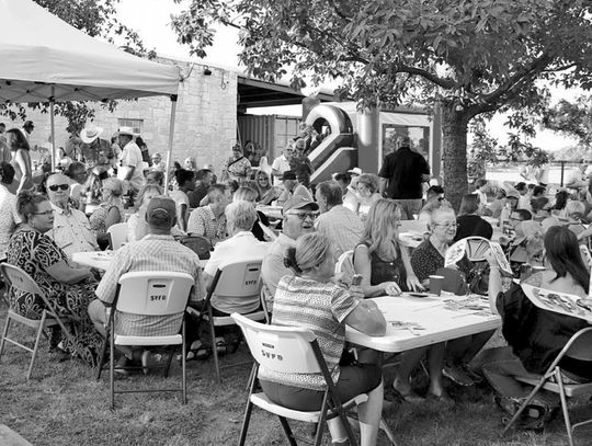Sisterdale packs them in at annual flood relief fundraiser