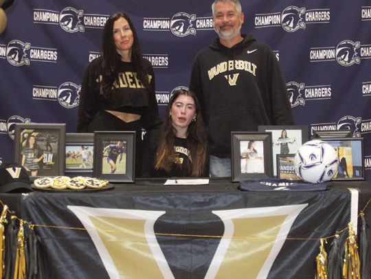 Slay signs with Vanderbilt University