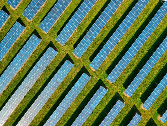 Solar power helps Texas avoid brown-outs, keep lights on