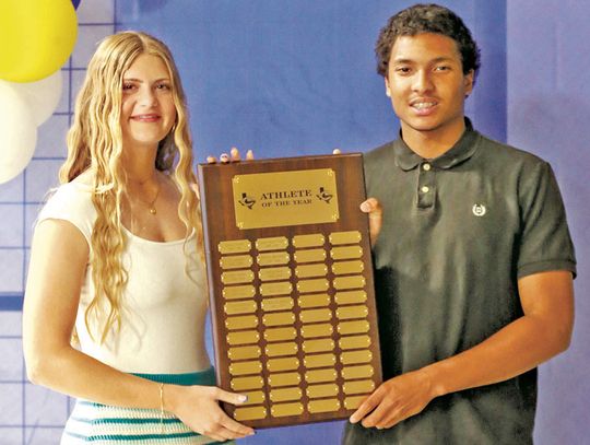 Steward, Van Geffen named Comfort Athletes of the Year