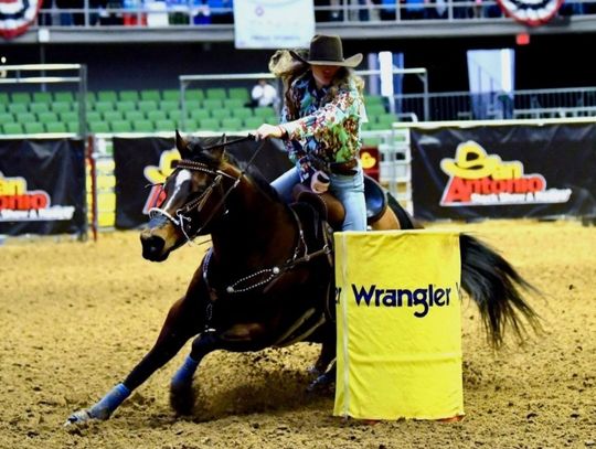 Still races her way to state HS rodeo final