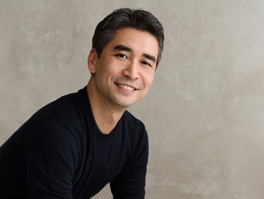 STOKED FOR BOOK FEST: ‘Amulet’ author Kazu Kibuishi speaks, signs at Festival