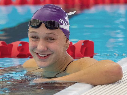 Summers advances to state for Greyhound swim team