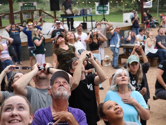 Total Solar Eclipse, however brief, entertains the masses