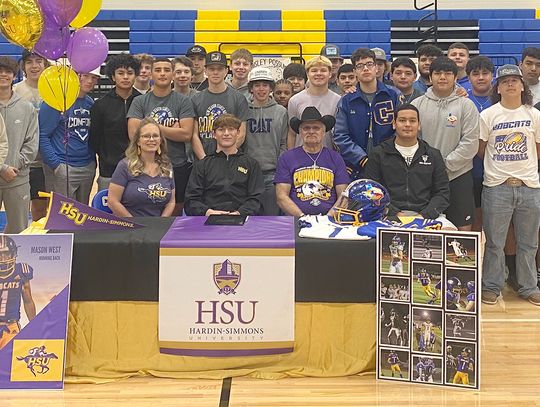 West signs with Hardin-Simmons University