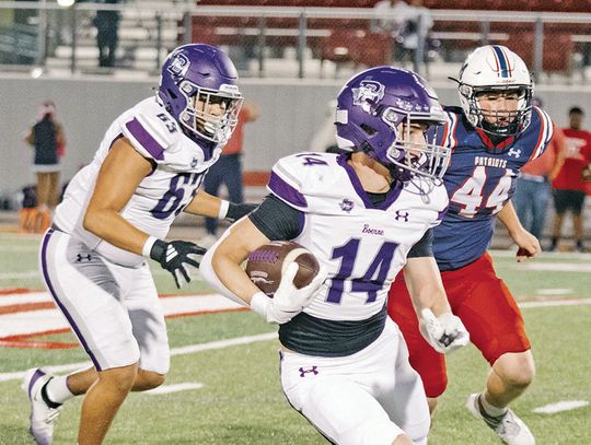 Wilkinson returns to Boerne to lead his Cowboys against the Greyhounds