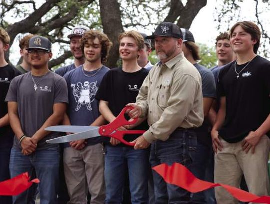 Years in the making: Students weld arch over historic Boerne Cemetery