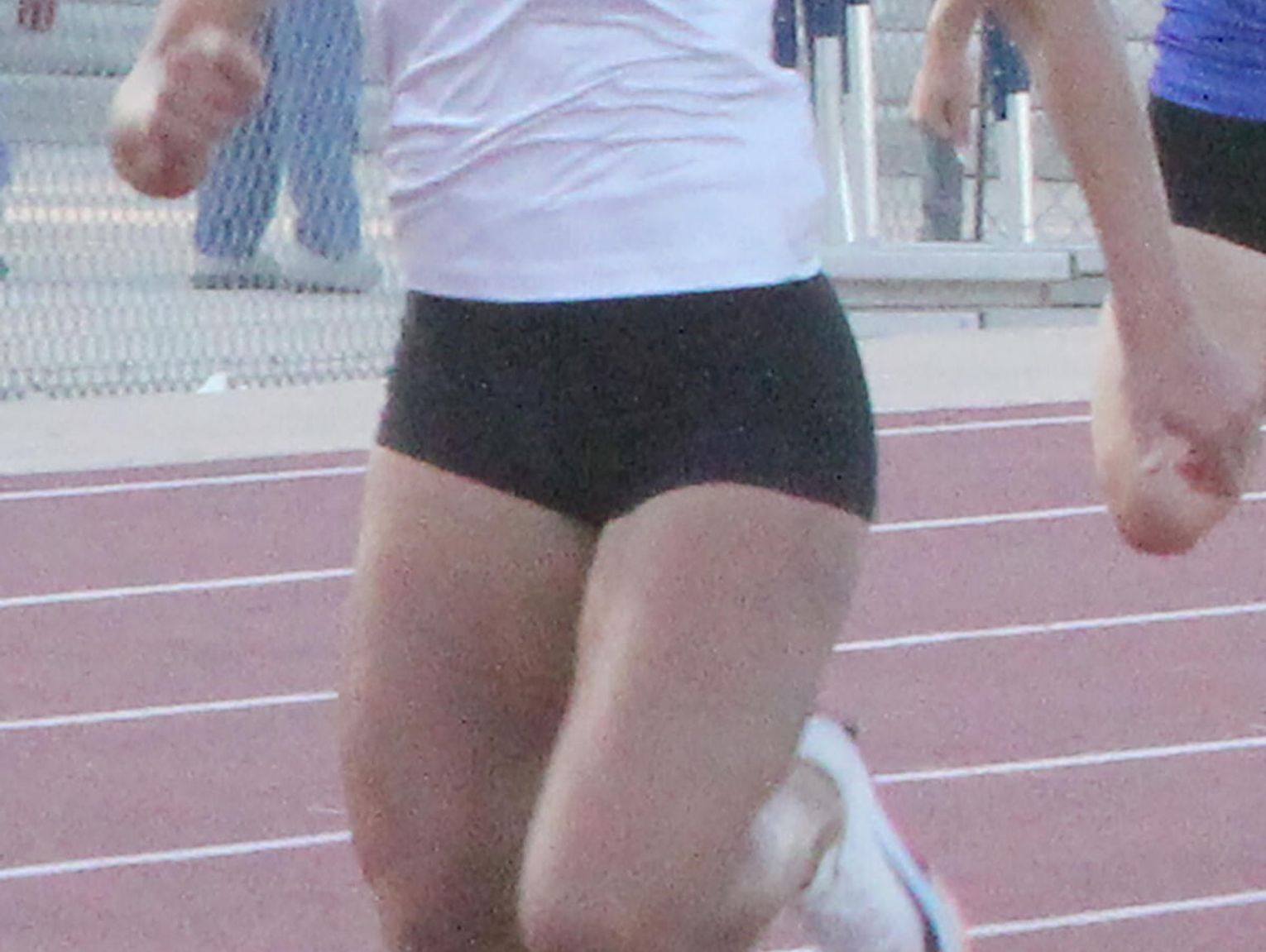 Boerne battles at Area track and field meet