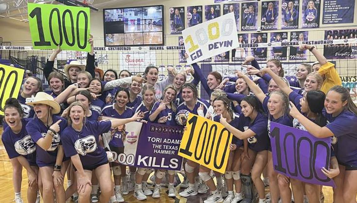 Adams records 1,000th career kill