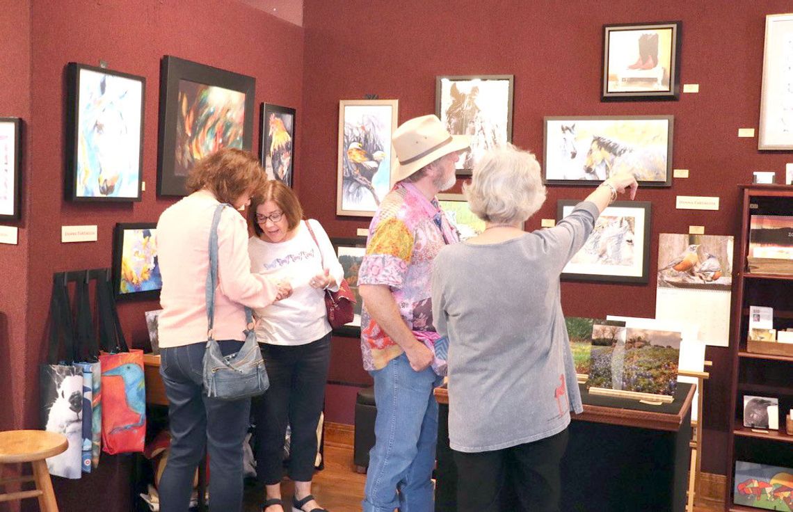 Art gallery welcomes spring with show Saturday