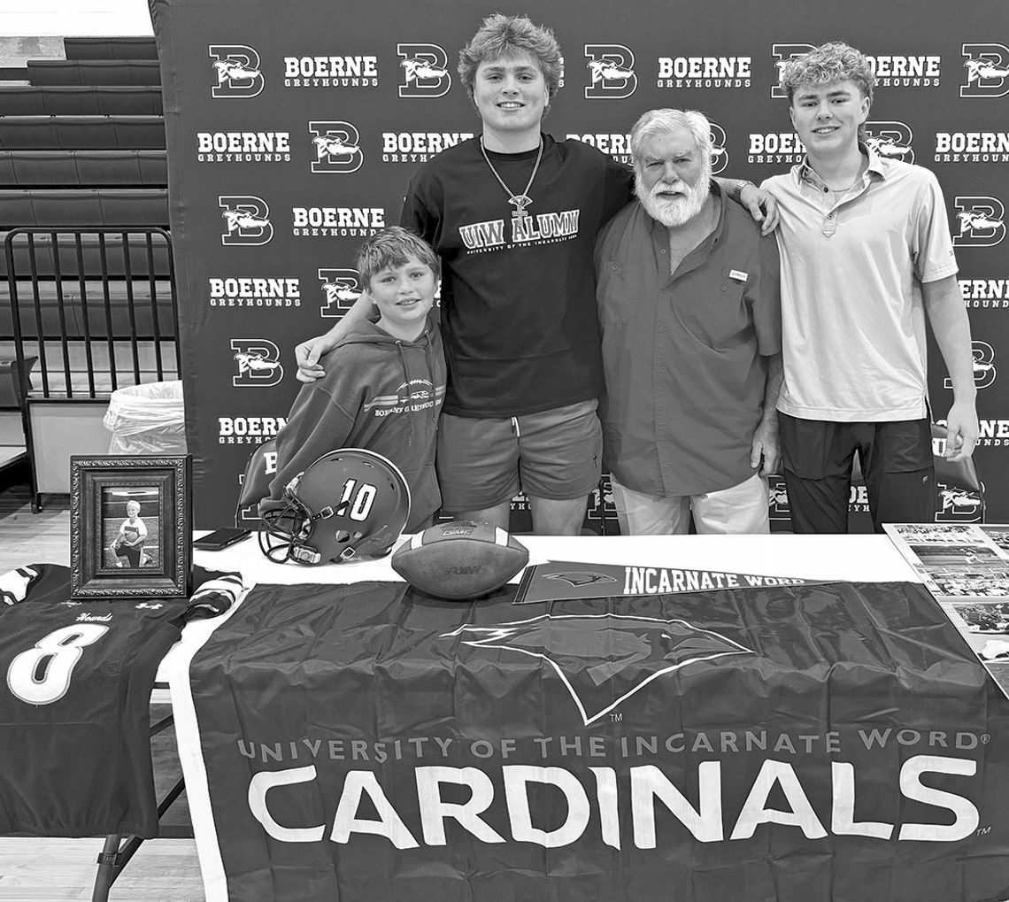 Bays signs with the University of the Incarnate Word