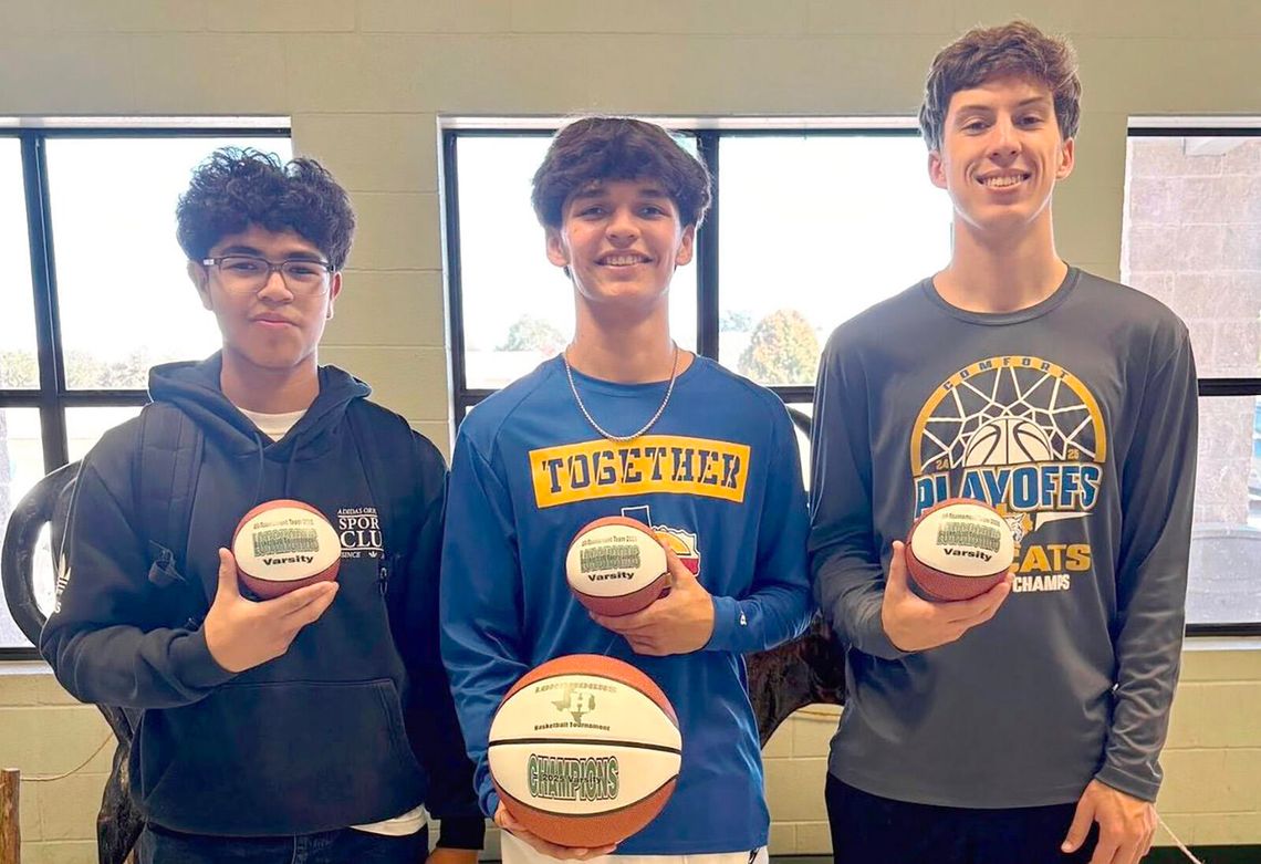 Bobcats take first place at Harper tourney