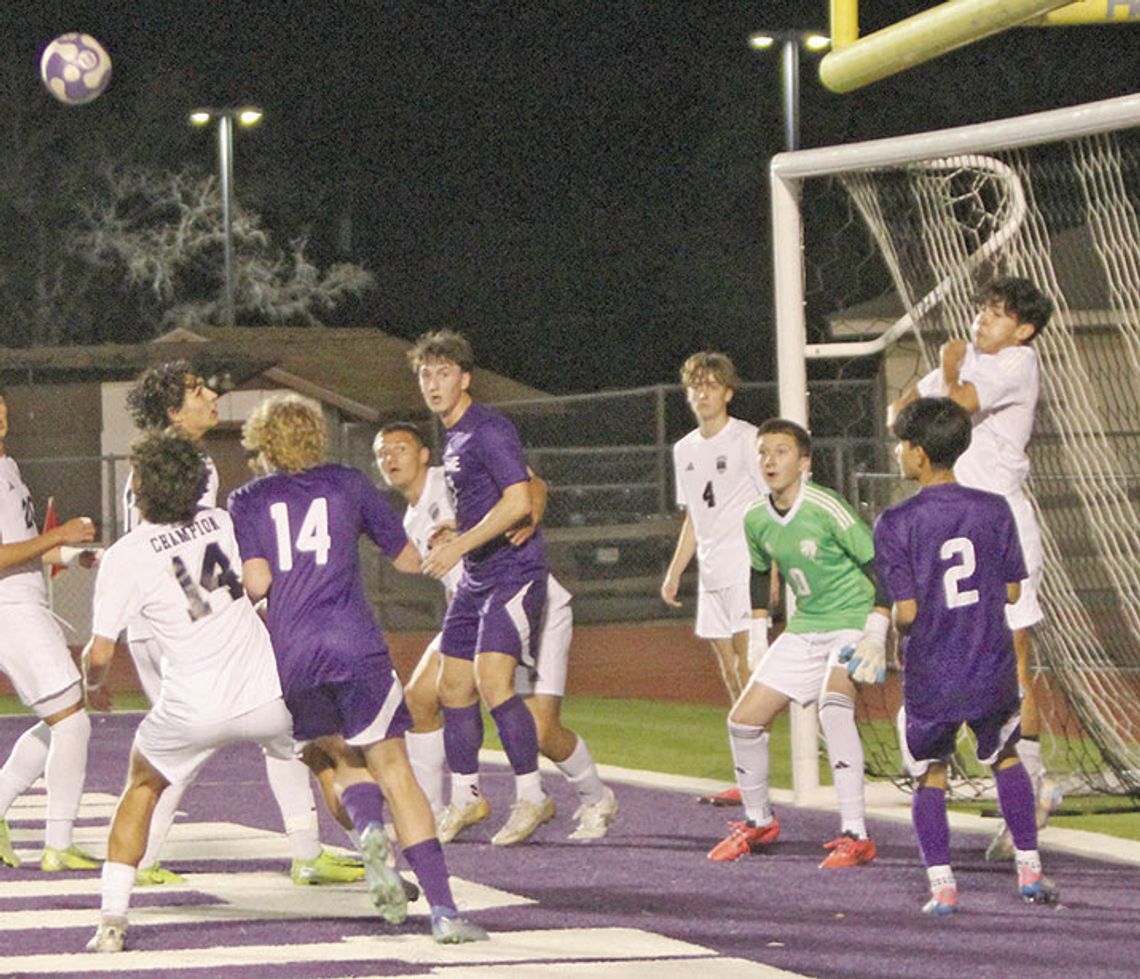 Boerne boys complete sweep over Chargers in boys soccer