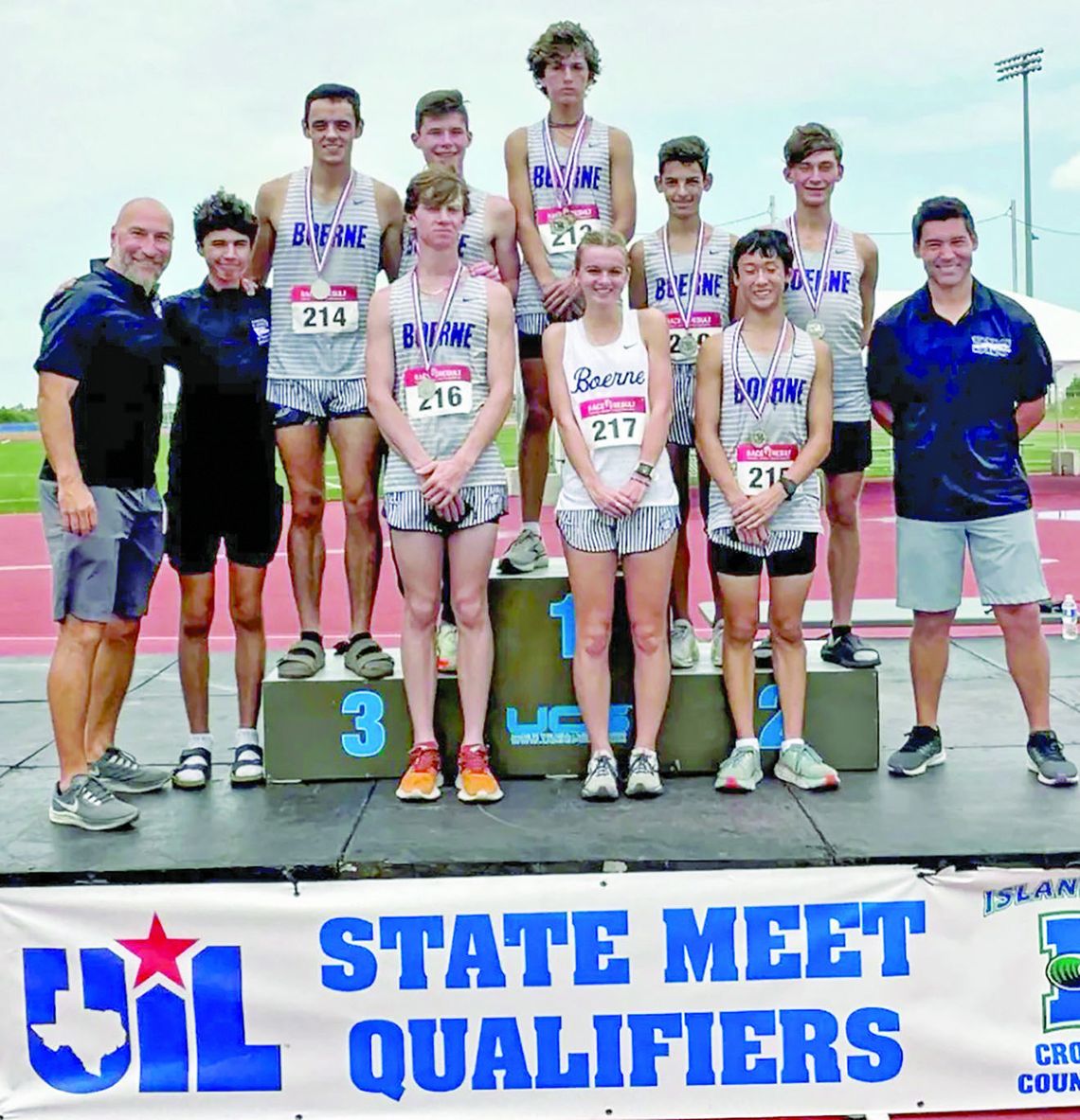 Boerne boys, Davis on girls side qualify for state