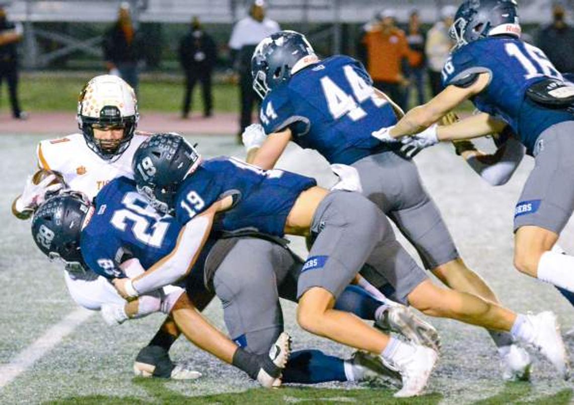 Boerne Champion has 26 football players named all-district in 15-5A DII