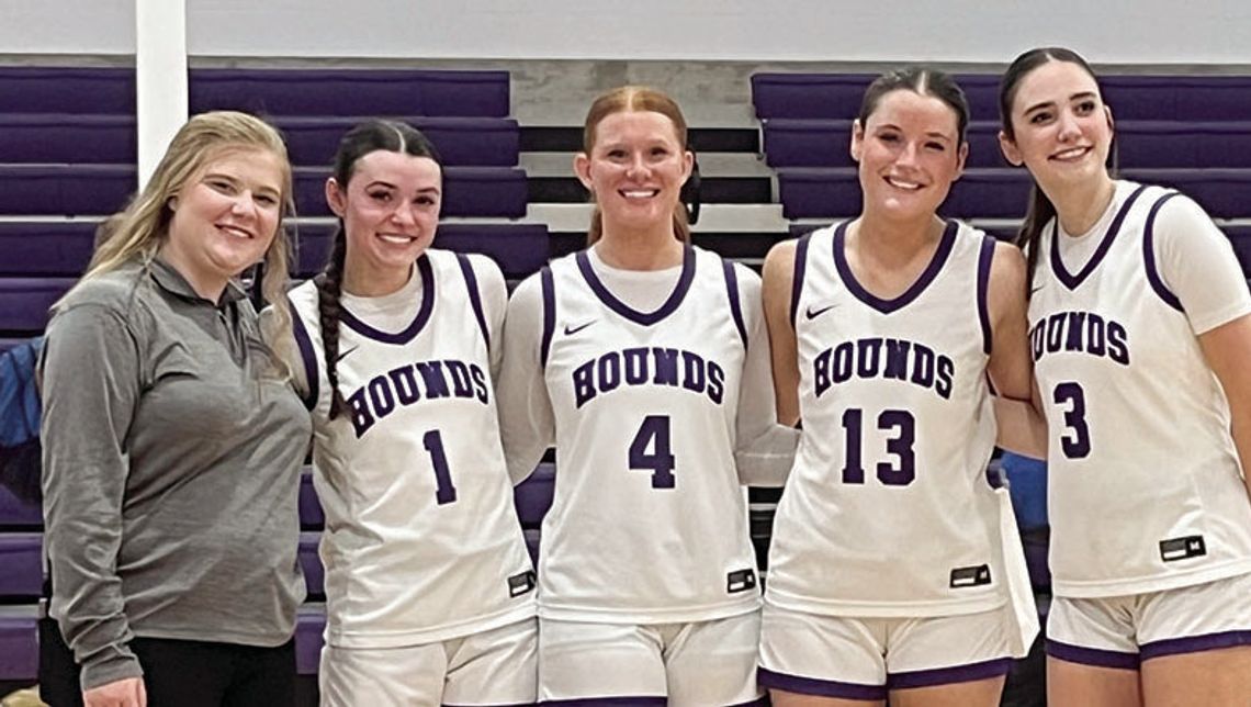 Boerne High girls win on Senior Night