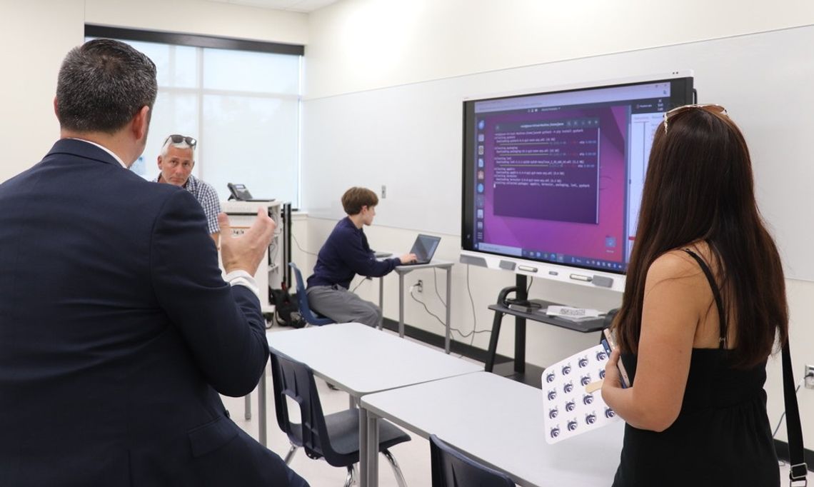 Boerne ISD ready to boost pay, balance budget