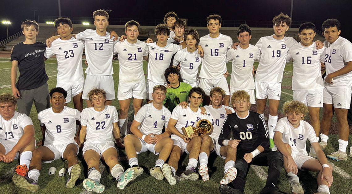 Boerne soccer teams roll to third round