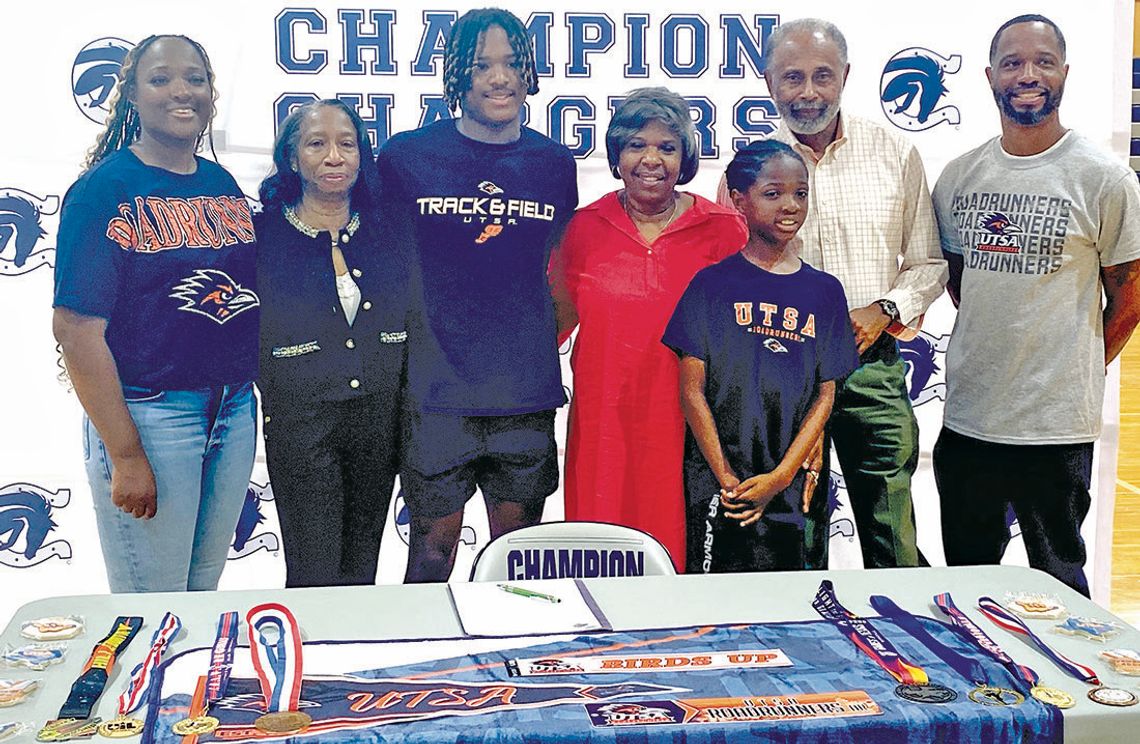 Bowie signs with UTSA Bowie signs with UTSA