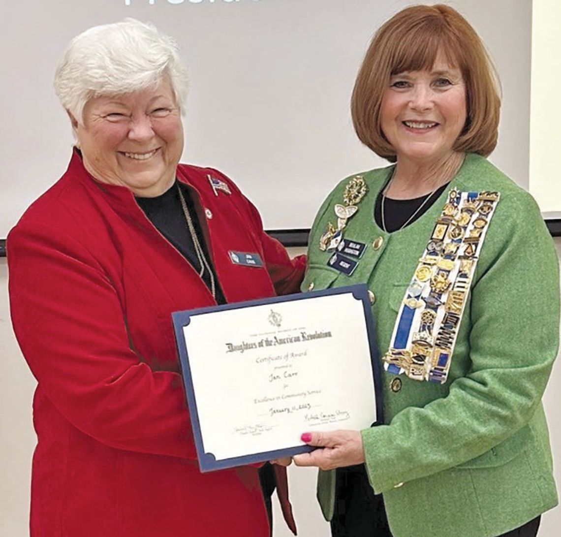 Carr earns DAR Community Service Award