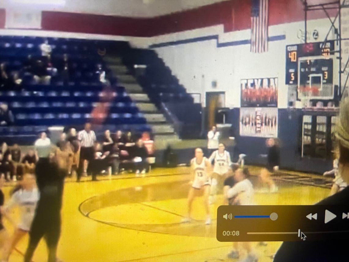 Cedar Park hits half court shot at buzzer to eliminate Lady Greyhounds in opening round