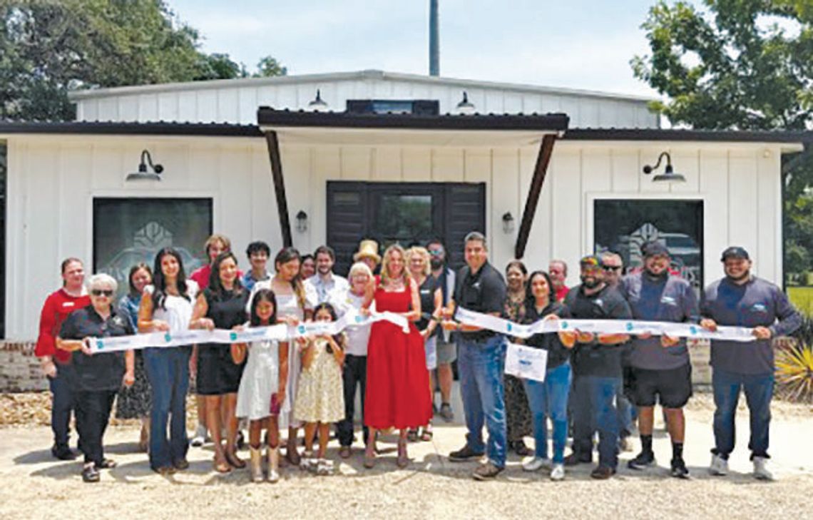 Chamber welcomes Azul Pool Services to town