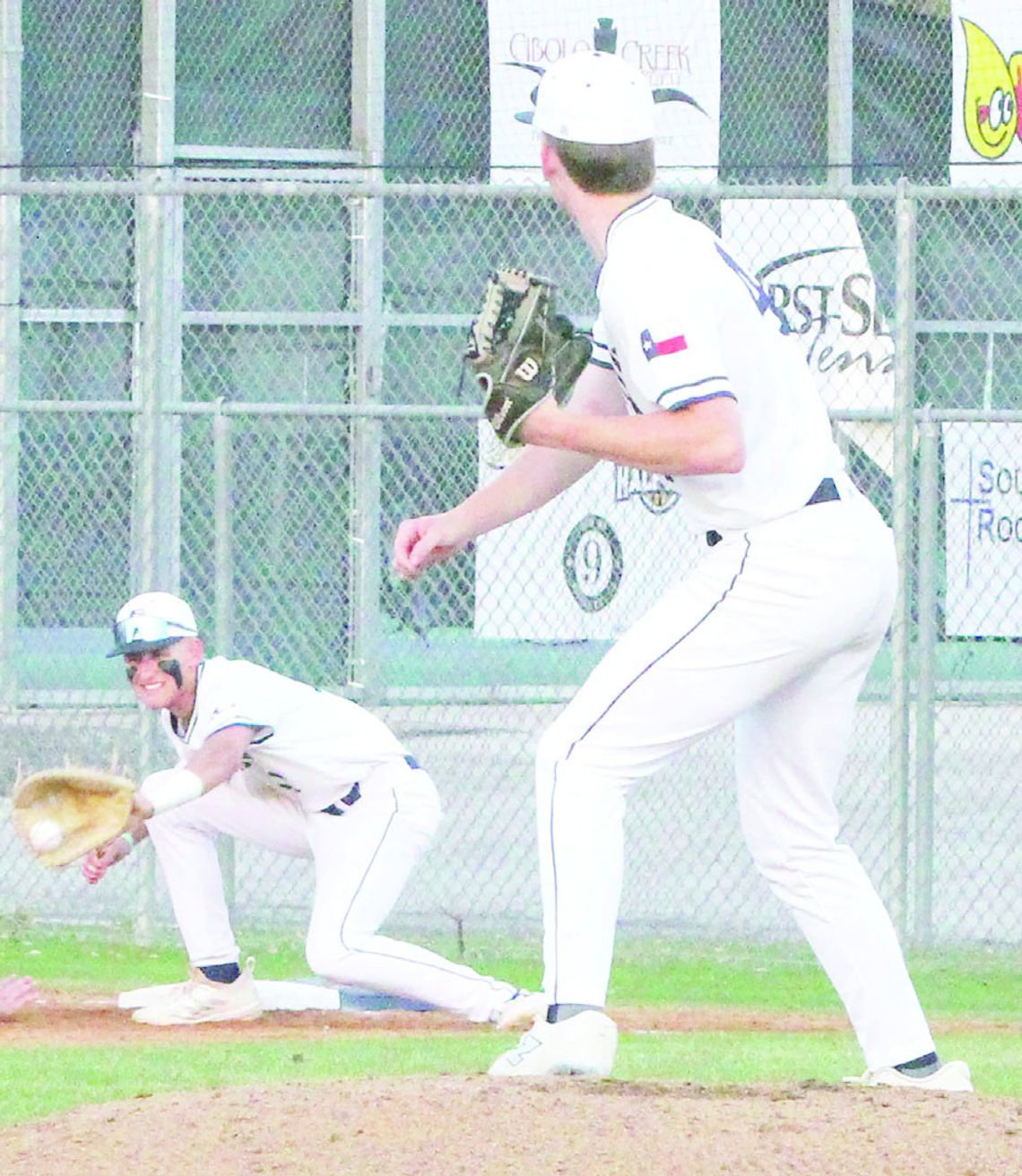 Champion tallies final 8 runs of game to prevail over Pieper