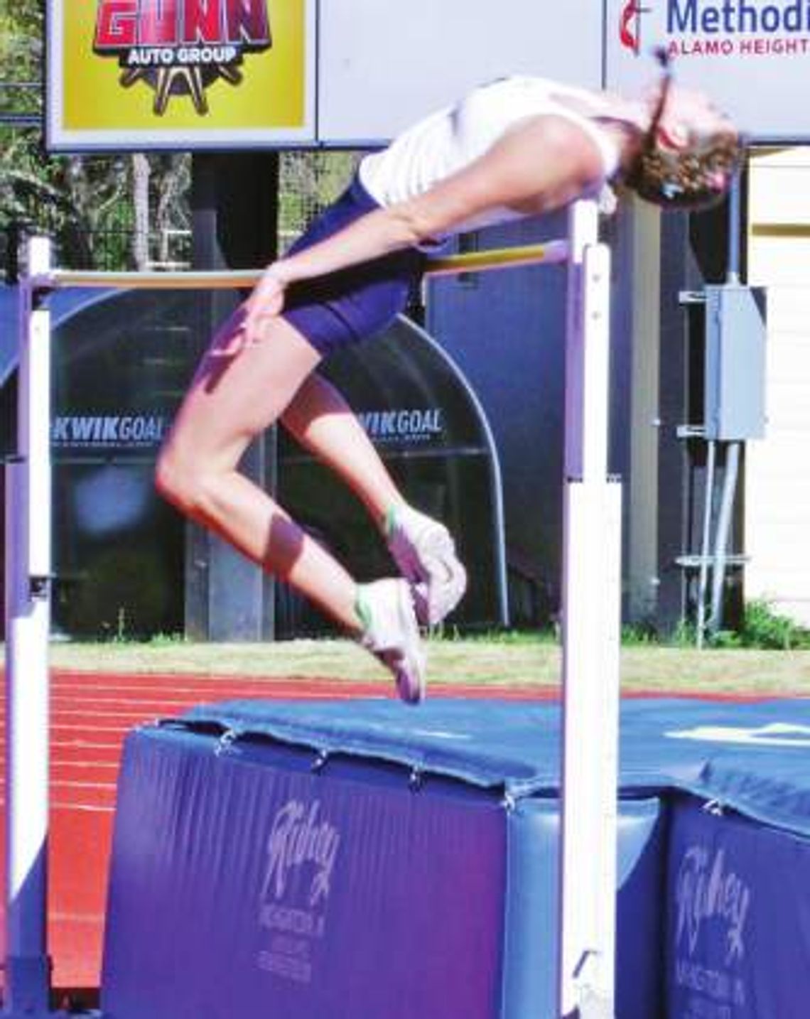 Champion track teams run at Rouse Raider Relays