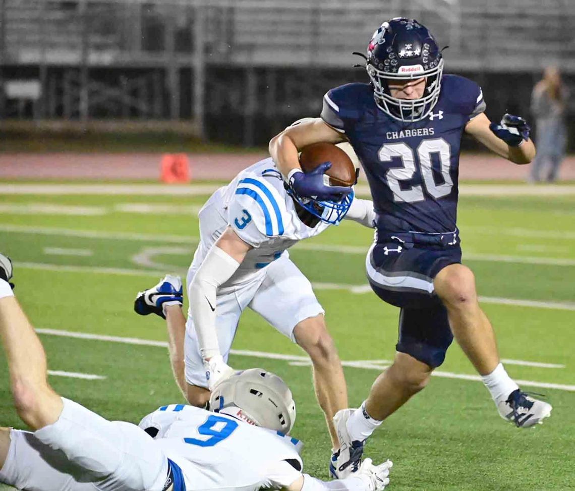 Chargers crown Knights on homecoming night to lock up second place in 13-5A DI Chargers crown Knights on homecoming night to lock up second place in 13-5A DI