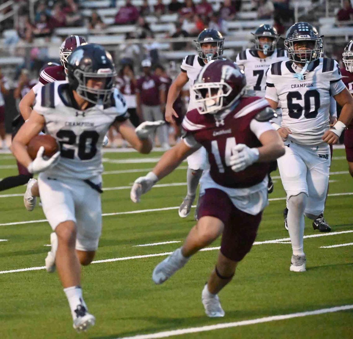 Chargers rush for eight touchdowns as they lock up Lockhart, 56-0 Chargers rush for eight touchdowns as they lock up Lockhart, 56-0