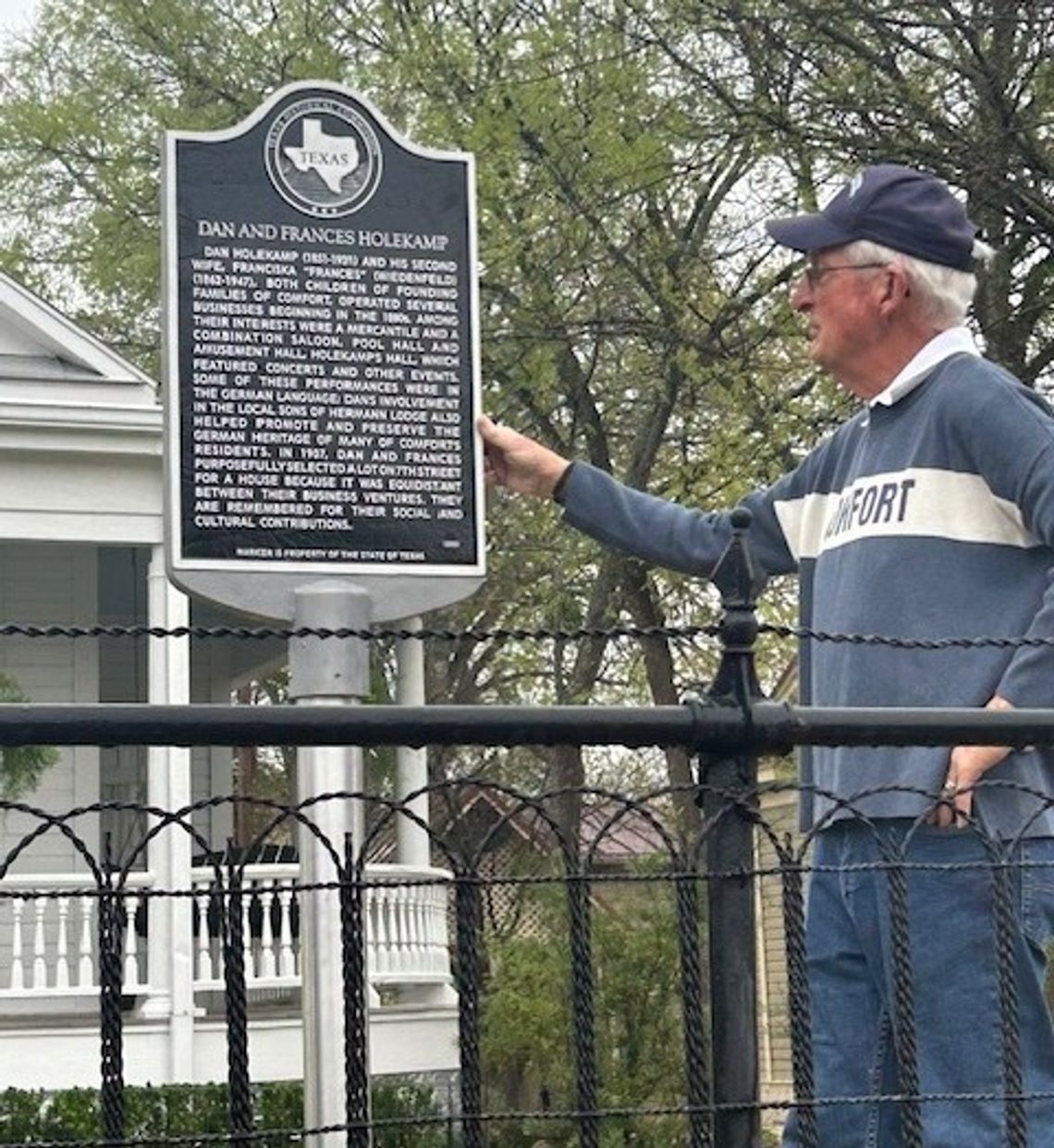 Comfort dedicates historic Holekamp homestead