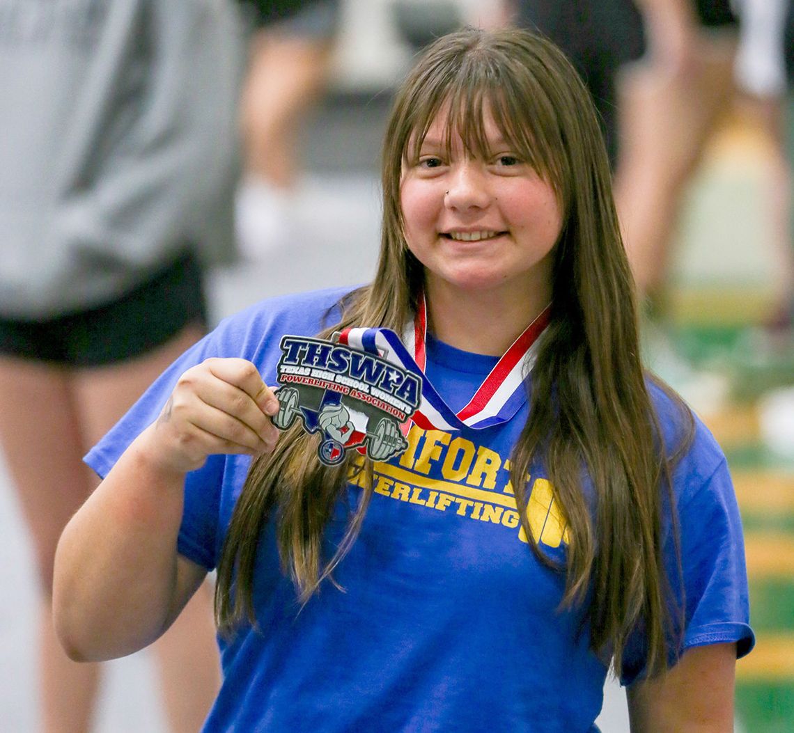 Comfort powerlifter qualifies for state