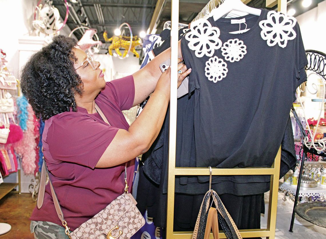 First Saturday shoppers flock to downtown