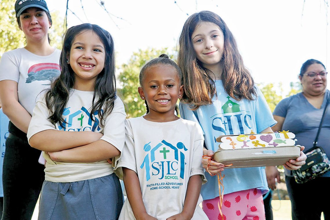 Float or flounder: Student put arks to the test